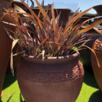 Line 2 - GRC - Orleans Planter - Rust - GPOND1