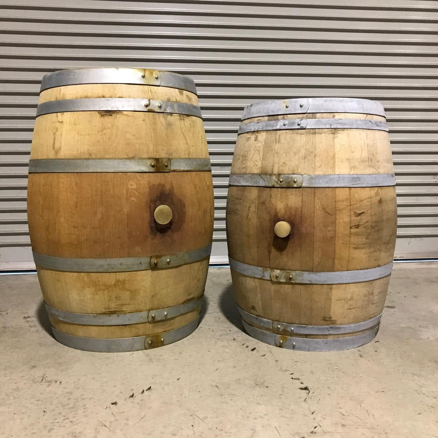 Oak Wine Barrels 300L Hogshead 225L Barrique Rotated 